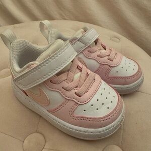 Nike Court Sneakers Size 5